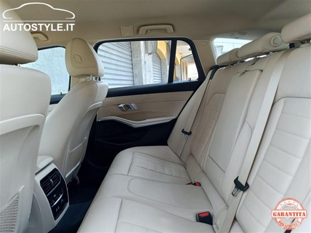 320 320 d Touring LUXURY STE