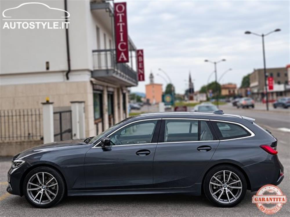 320 320 d Touring LUXURY STE