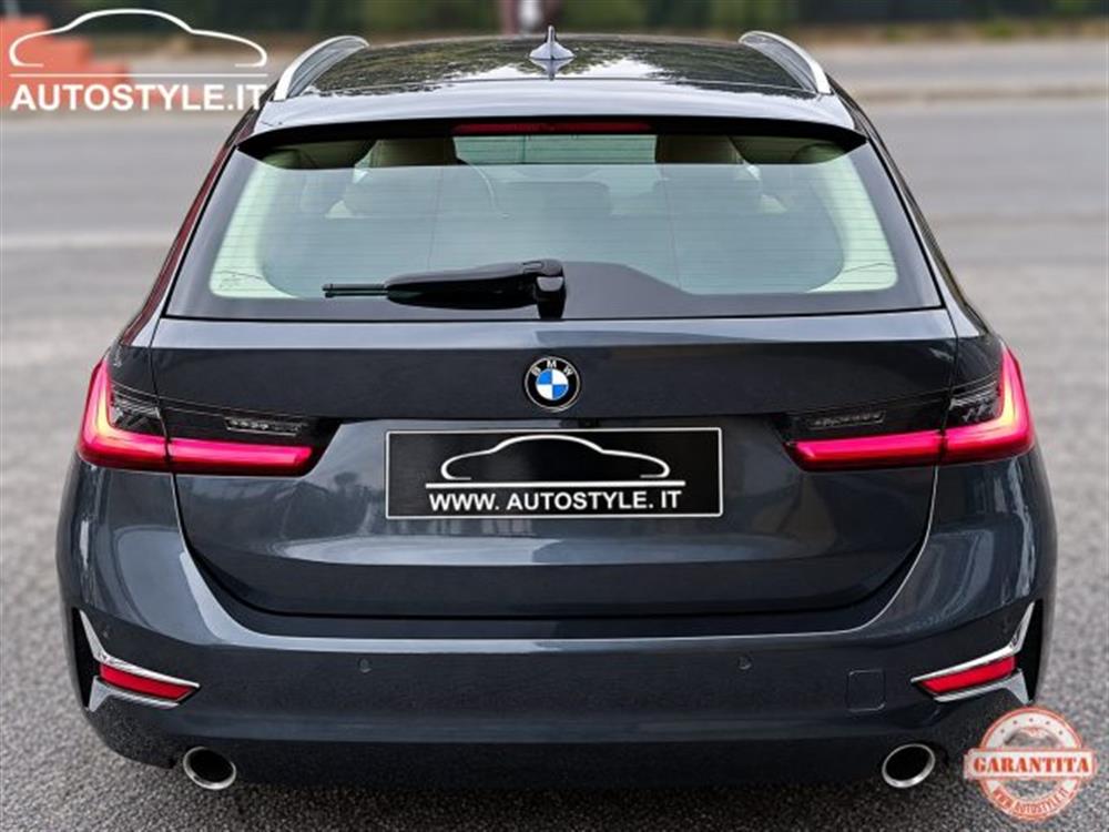 320 320 d Touring LUXURY STE