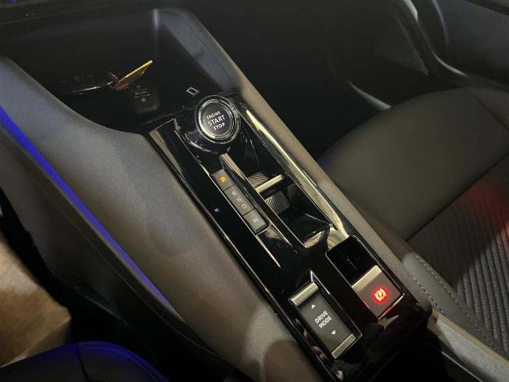 Junior Junior 1.2 136CV Hybrid eDC