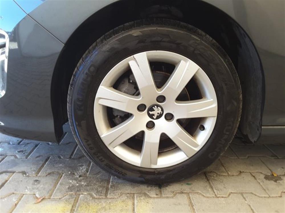 308 308 1.6 8V e-HDi 112cv 5