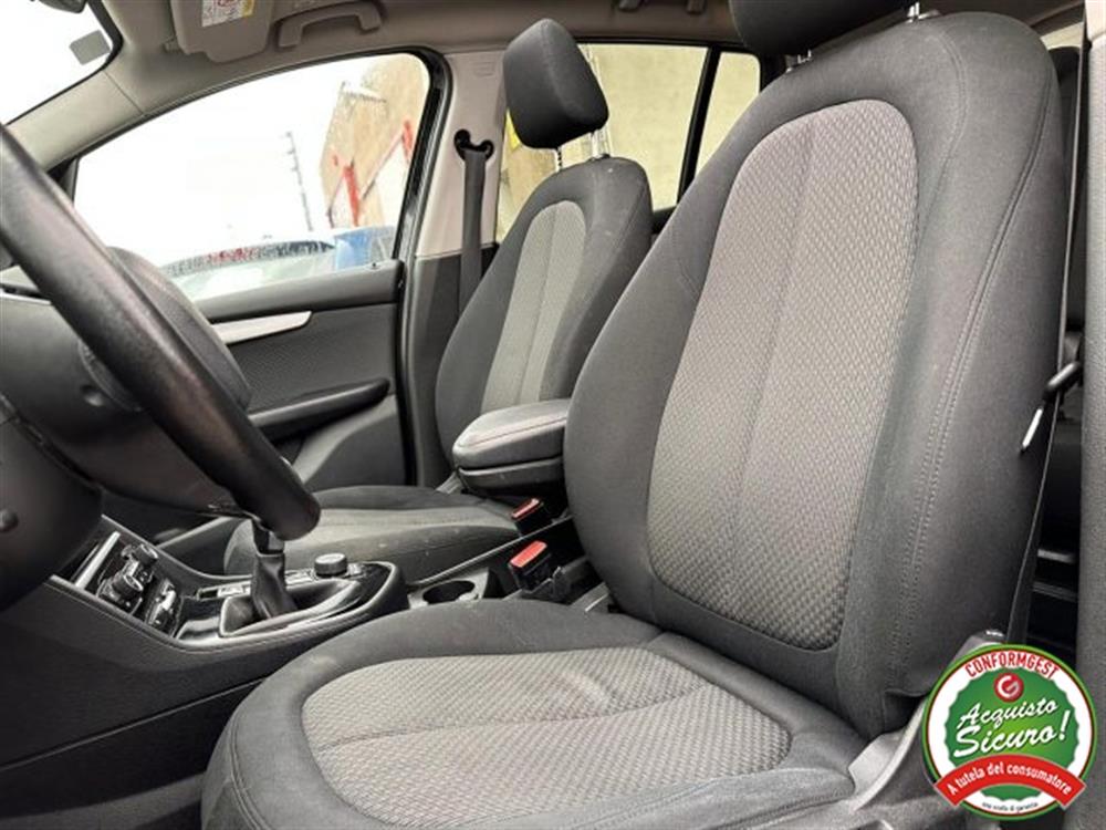 218 218 i Active Tourer Adva