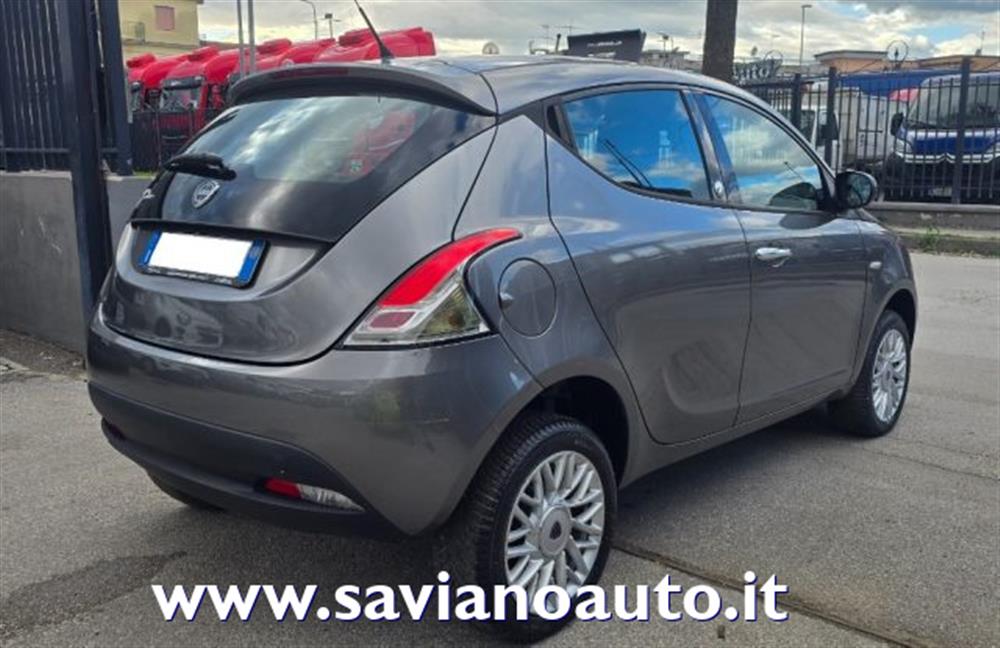 Ypsilon Ypsilon 0.9 TwinAir 85 CV 5