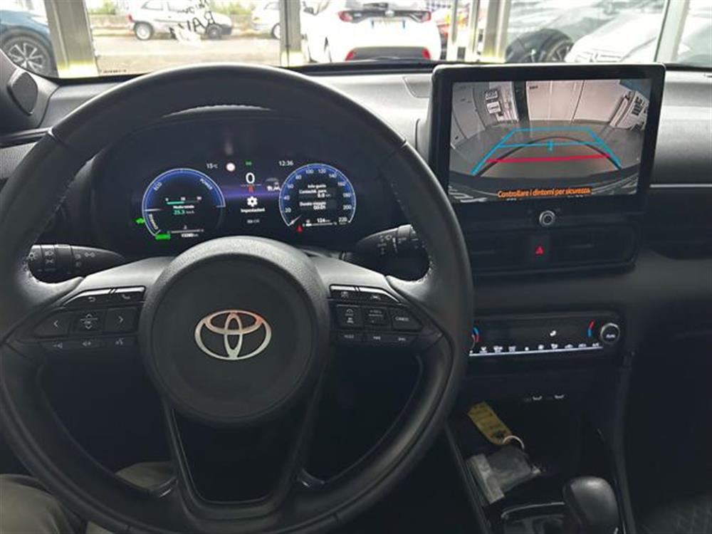 Yaris Yaris 1.5 130 Hybrid 5 por