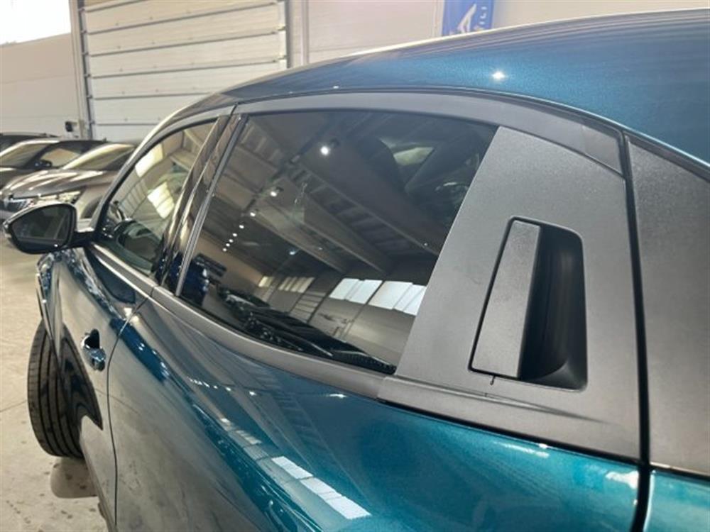 Junior Junior 1.2 ibrida Ti 145cv