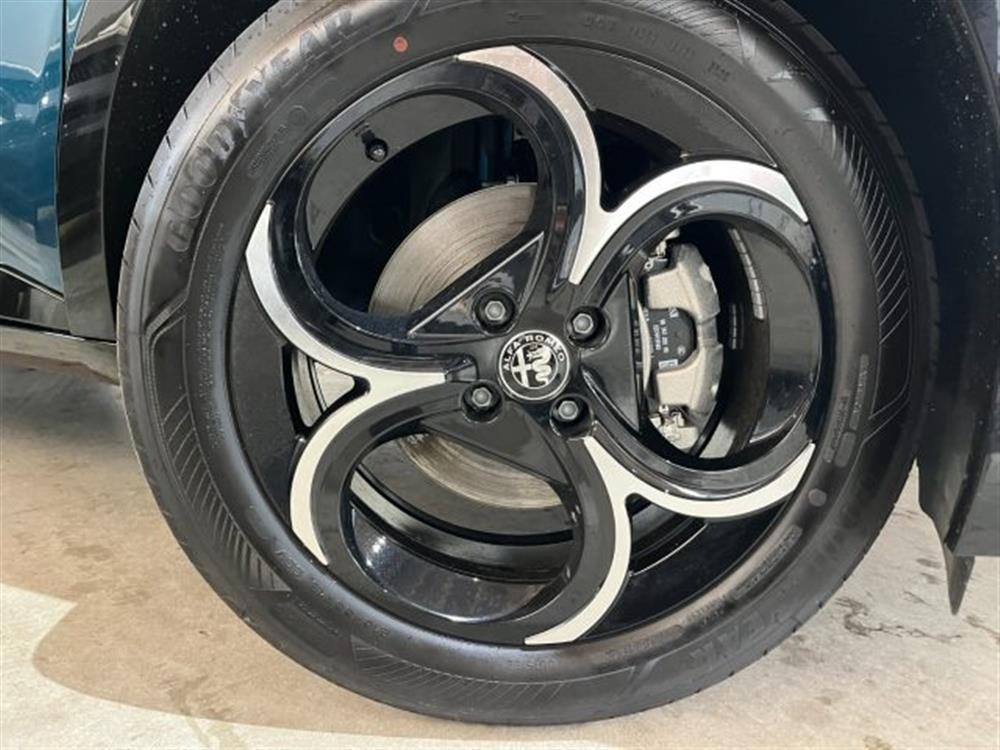 Junior Junior 1.2 ibrida Ti 145cv