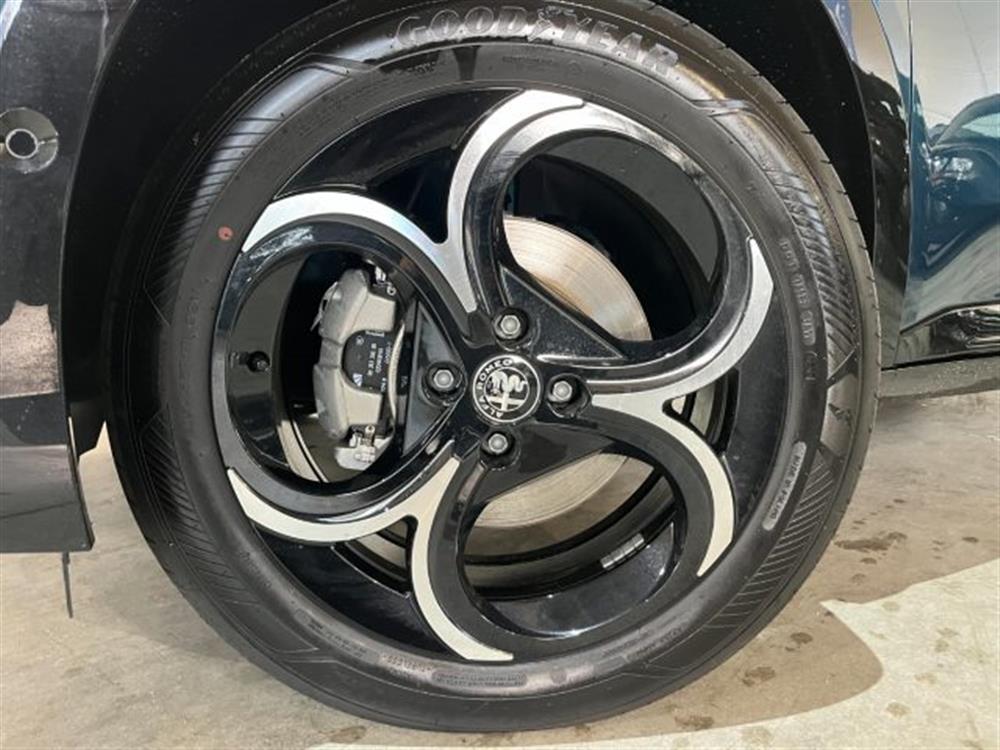 Junior Junior 1.2 ibrida Ti 145cv