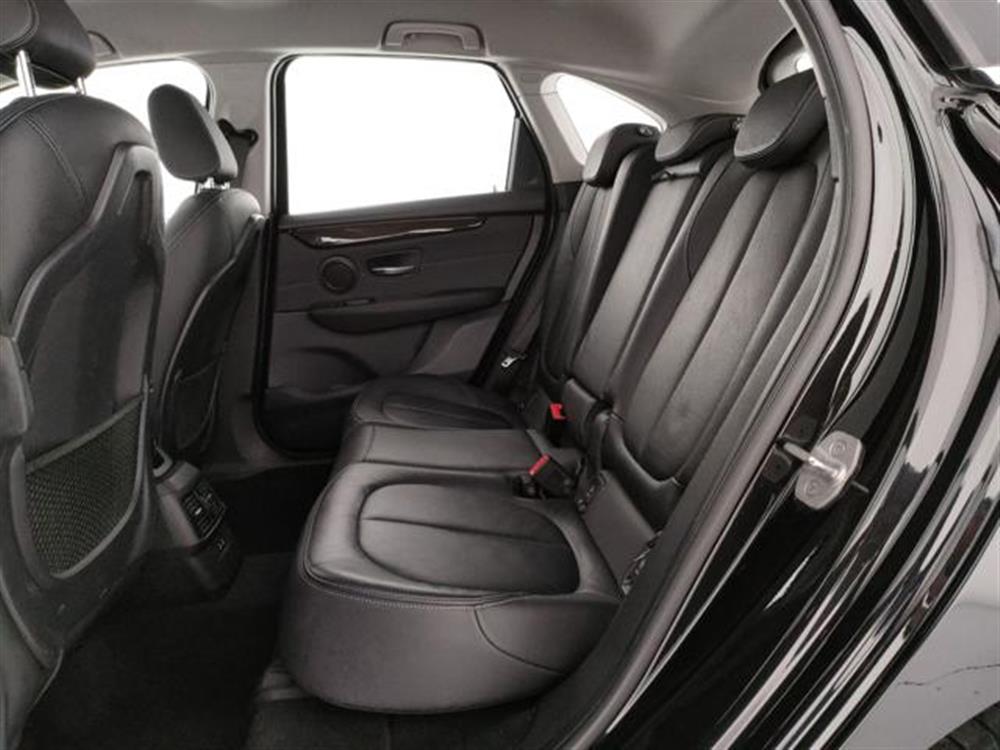 216 216 d Active Tourer Busi