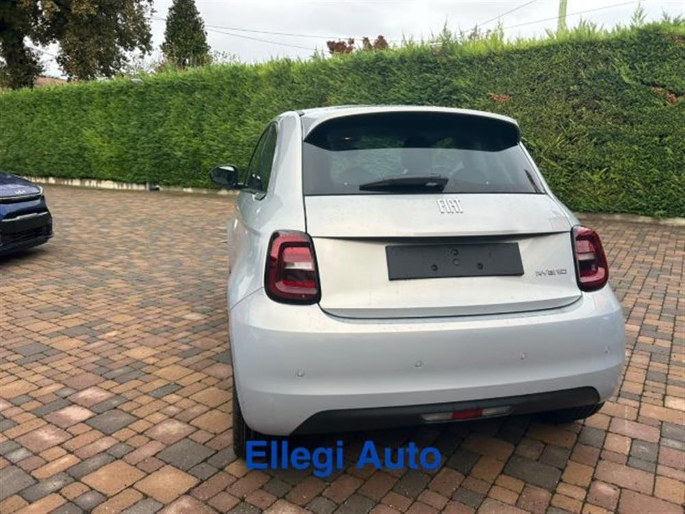 500 500 Berlina Hybrid Icon