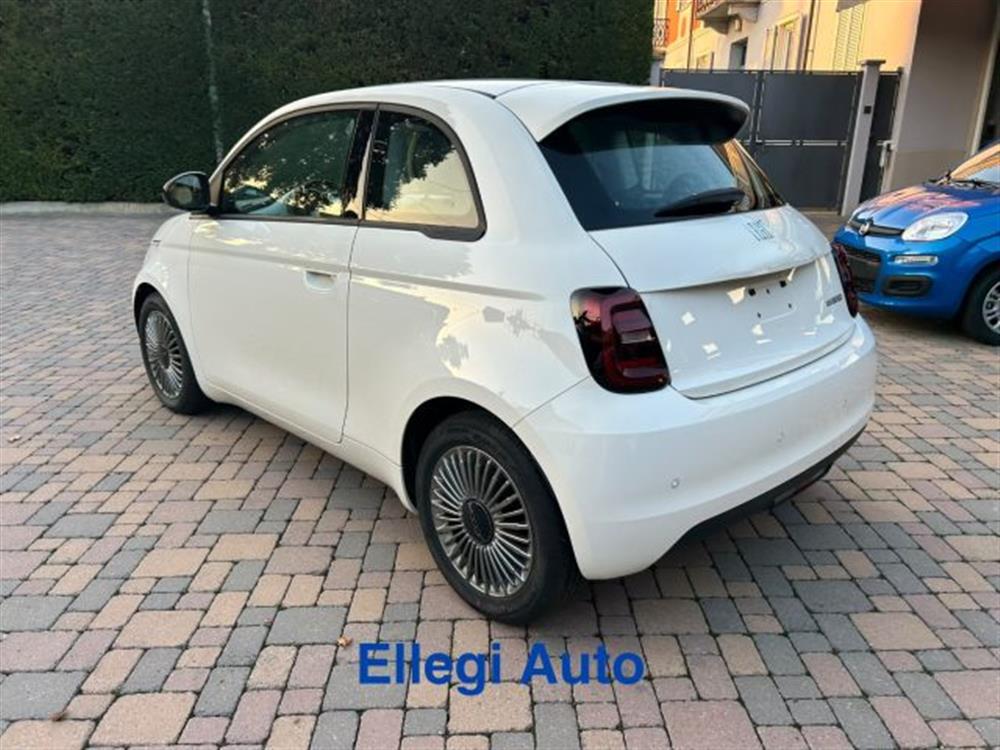 500 500 Berlina Hybrid Icon