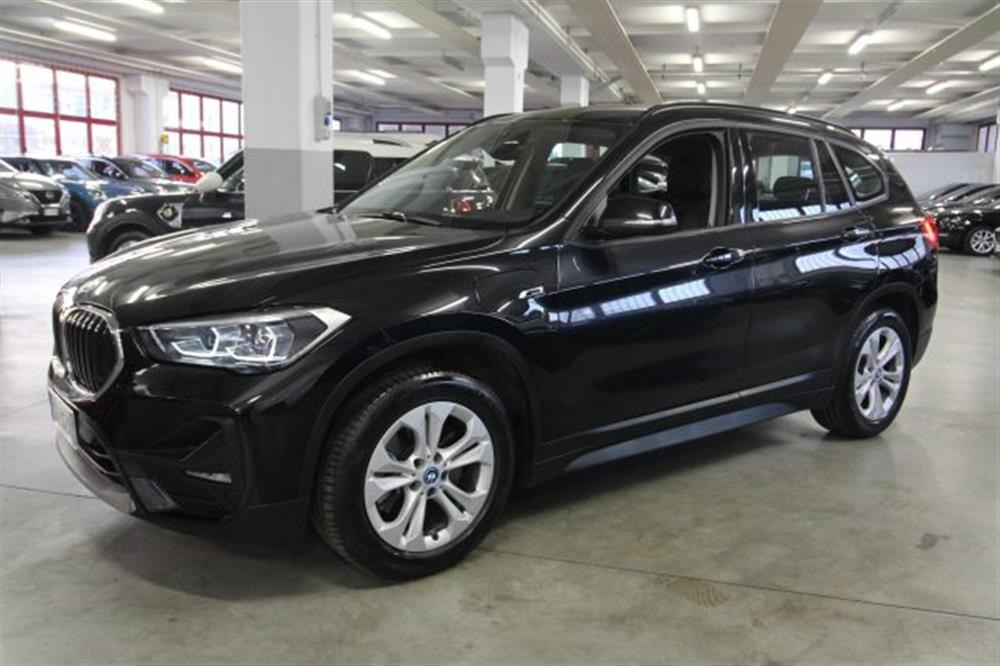 X1 X1 xDrive25e Business A