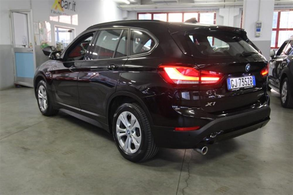 X1 X1 xDrive25e Business A