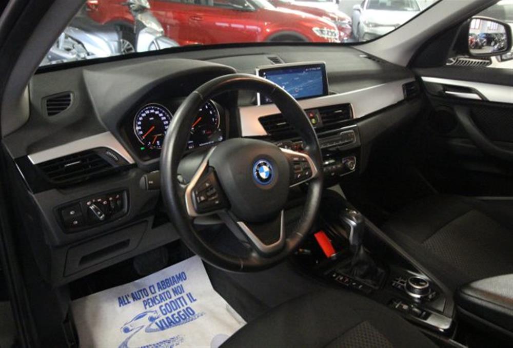 X1 X1 xDrive25e Business A